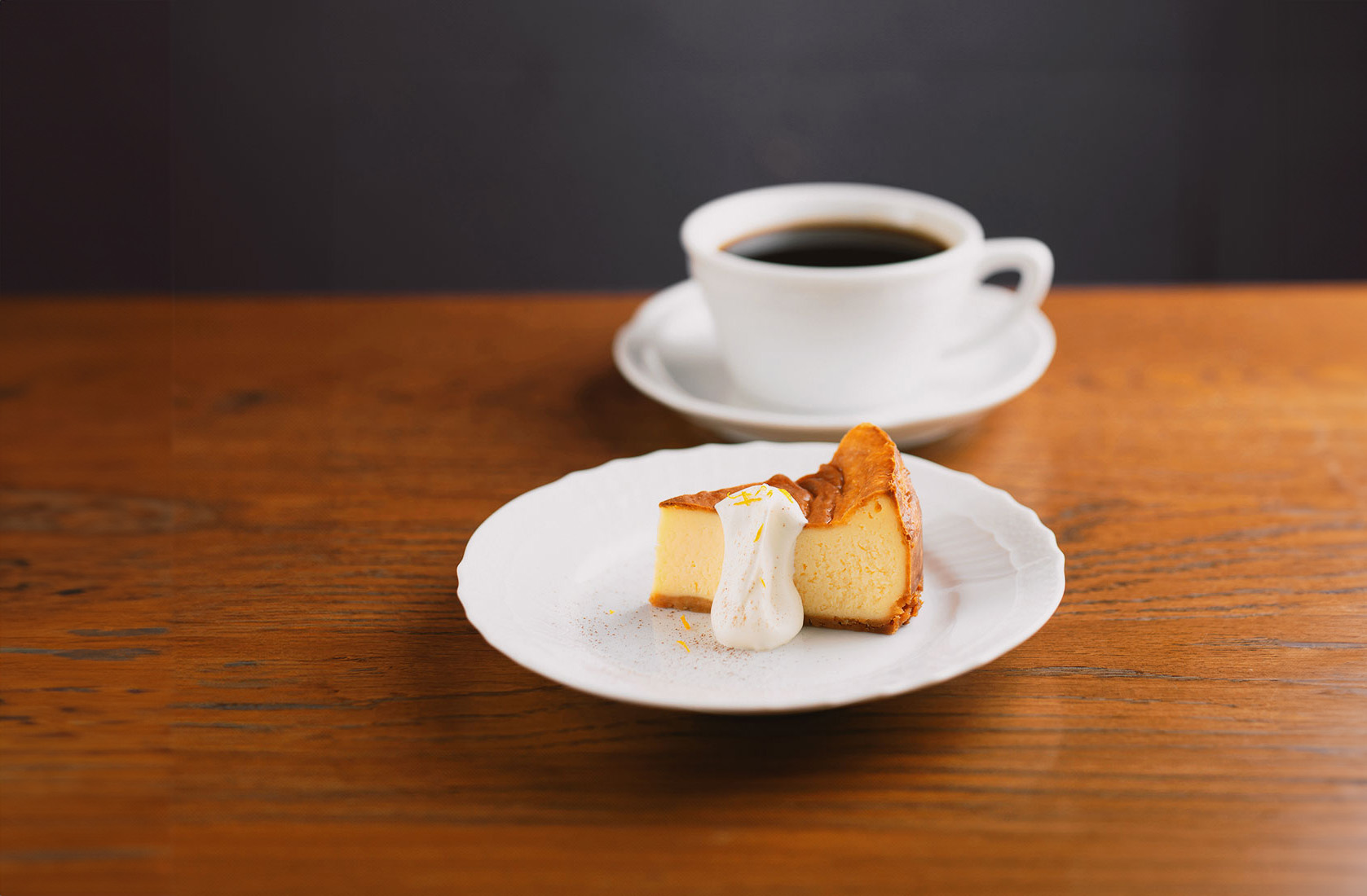 ケーキとコーヒー